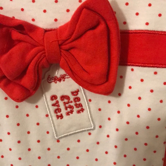 Baby Sleeper with matching headband - Picture 2 of 4